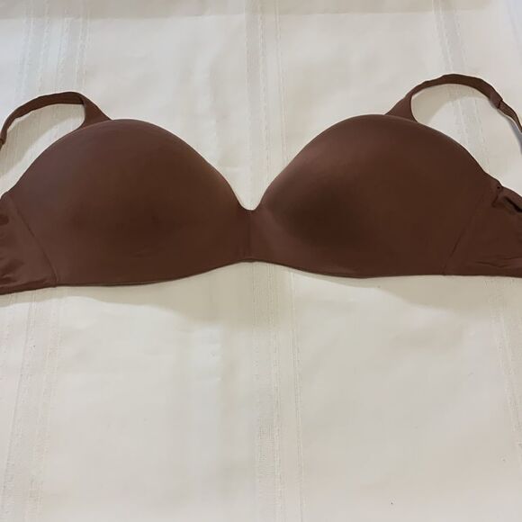 Victoria's Secret Size 38 DD "Body by Victoria Apex brown lightly padded bra - Picture 2 of 8